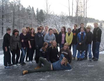 Våra konfirmander i Olaus Petri församling Årets konfirmandgrupp på en bild från lägret på Solliden i november 2007. En jättehärlig grupp som åker till Polen på palmsöndagen för att bl.