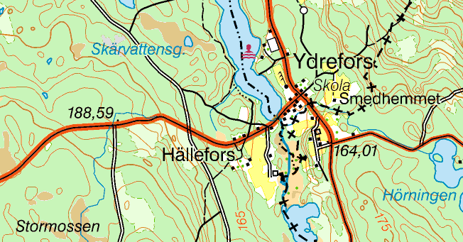 2 Områdesbeskrivning 2.1 Läge, ägarförhållanden Ydrefors träförädling AB var lokaliserad till fastigheten Hällefors 1:40 väster om Brosjöns utlopp, strax utanför Ydrefors samhälle, se figur 2-1.