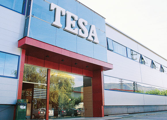 Produktionsanläggningen i Irun är huvudkontoret för TESA i Spanien. dm: För att avsluta, 8 år efter investeringen i Tornos-maskiner, vad är er uppfattning i ämnet?
