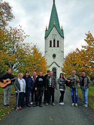Kyrk-Nissarnas Julkonsert Näsums kyrka torsdag 19 dec kl: 19.00 Kyrkokör och personal från nu och förr, när och lite fjärran bjuder på skönt gung och julefrid. Fri entré!