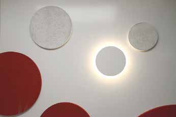 LEDinno-panel ECLIPSE Produkt Storlek Färg LEDinno ECLIPSE vägglampa 260x48mm Vit LED styrka (W) 9,5W LED Färgtemperatur Ljuskraft (lm) LED-GL9 Varm vit 3000K Natur vit