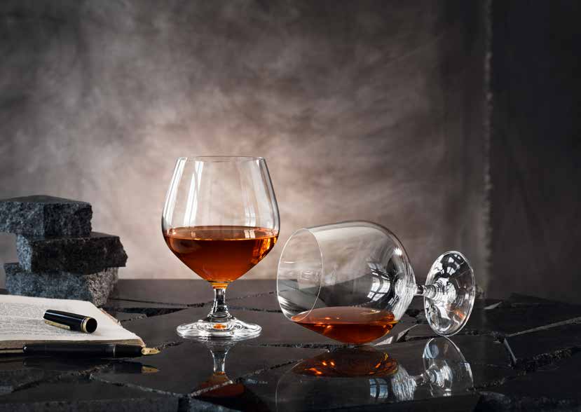 Cognac är känd som en av de finaste dryckerna. Naturligtvis kräver den det finaste glaset. COGNAC En modern design i kombination med klassisk elegans.