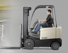 Tabell 4 Tillverkare/Modell Motviktstruckar med bränslecellsdrift Toyota (baserad på modell GENEO-B) (Toyota Industries Corporation, 2015) Still RX 60-25 & RX 60-45 Lyftkapacitet (ton)