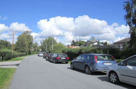 AVGIFTSPARKERING Vid sidan av datumparkering tillämpas avgiftsparkering på ett antal platser i Sollentuna. Avgift tas ut på allmänna parkeringsplatser i centrala Tureberg, Häggvik och i Edsberg.