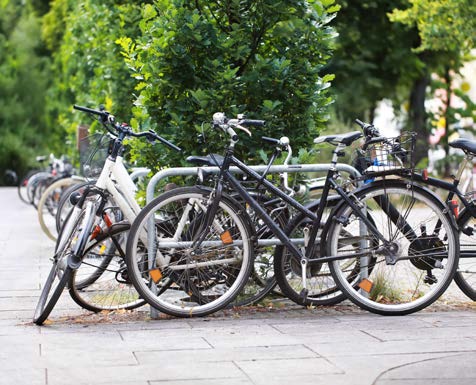Cykelparkering Cykelparkeringar är ett bra sätt att öka tillgängligheten för cyklister. Det är en viktig del i den totala cykelupplevelsen som har visat sig ha stor betydelse för valet att cykla.