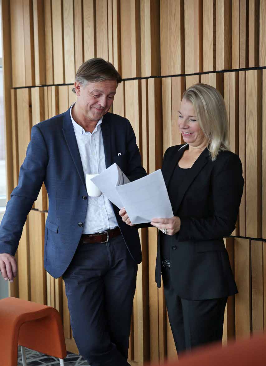 RISKER OCH RISKHANTERING Att äga och förvalta fastigheter innebär att verksamheten utsätts för en mängd risker, såväl interna som externa, eller osäkerhetsfaktorer som kan påverka koncernens förmåga