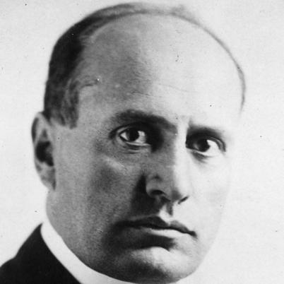 Benito Mussolini (1883-1945) Förvisso var 1800-talet socialismens, liberalismens och demokratins århundrade, men det betyder inte att också 1900-talet måste tillhöra socialismen, liberalismen och
