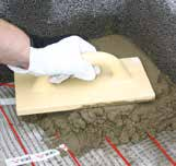 CEMENTITIOUS SCREEDS CEMENTITIOUS SCREEDS CEMENTITIOUS SCREEDS IN COMPLIANCE WITH EUROPEAN STANDARDS EN 13813 C25-F5 A1fl Støpemørtel B20 Gjutbruk för mindre gjutningar.