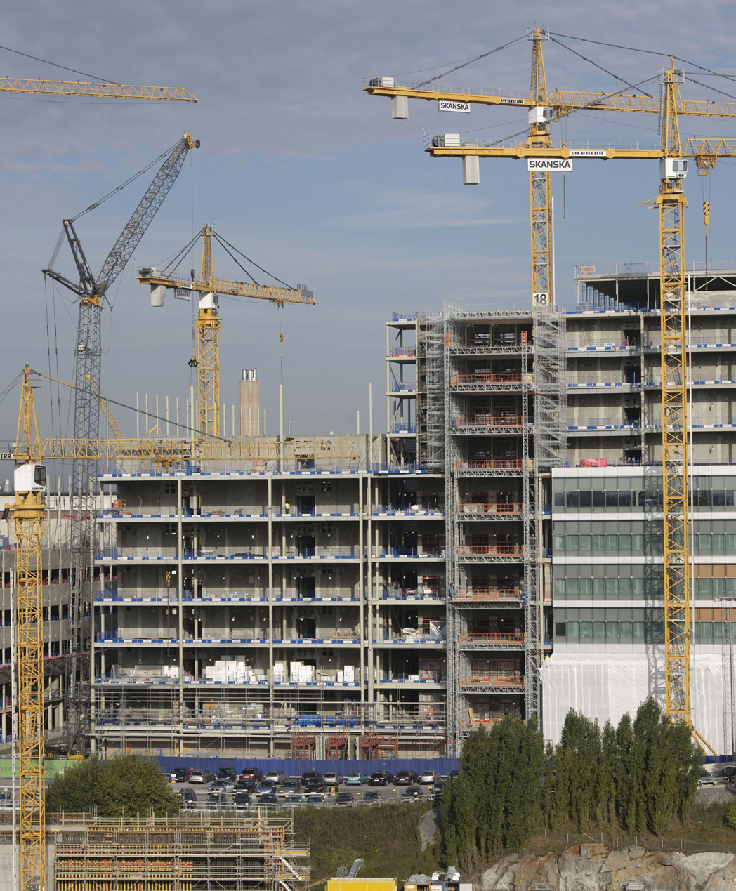 Skanska niomånadersrapport, januari september 9 Resultatanalys, verksamhetsgrenar Byggverksamhet Intäkter och rörelsemarginal, rullande 12 månader 5, 4,5 4, 3,5 3, 2,5 2, 27 kv4 28 kv1 29 21 kv2 kv3