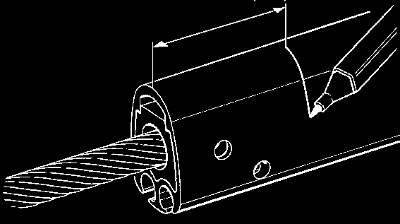 18 10. Fig. 4.2.h För på adapterröret. Skydda adapterröret utvändigt mot repor. Se också till att adapterröret inte repar förstagsprofilen. 11.