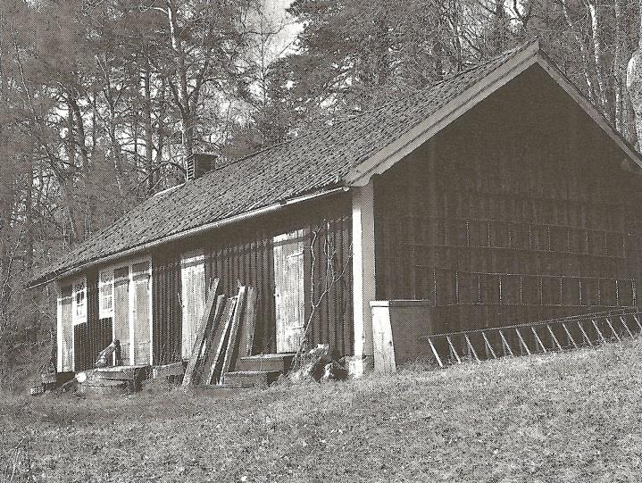 Lötens skola Nedanstående författare till berättelsen om Lötens skola, Gunilla Ståhle, var Ludgo Spelvik Hembygdsförenings förste ordförande bodde här med sin man Göte Göransson åren 1981-2016.