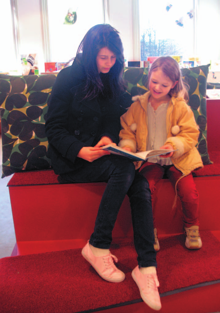 Den 20 april är det folkomröstning här i Skogås och Trångsund om vi ska bilda en egen kommun. Du kan rösta på våra folkbibliotek redan från den 12 april.