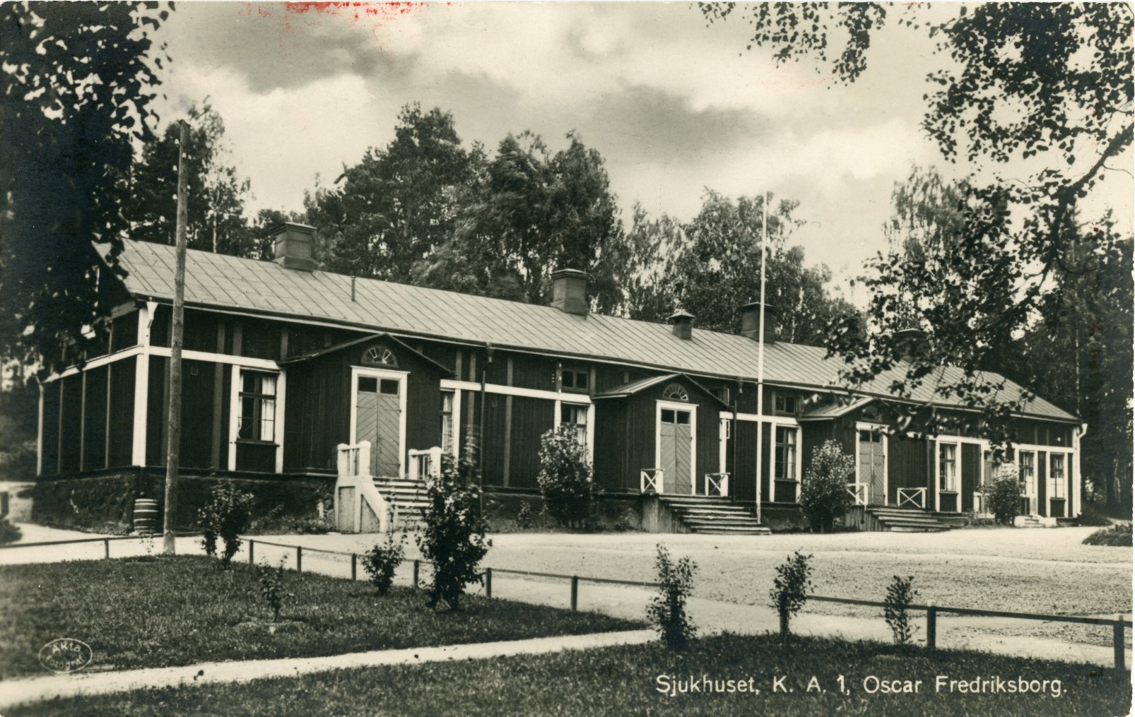 Sjukhusen vid KA1, Rindö Skrivet och stämplat Vaxholm (?) 1945-02-24; Calegi-Vykortslager, Förlag: Eric Sjöqvist, No.