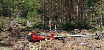 7 Södra skogsrevirets plantskogsskötselprojekt 2013-2014 Text: Robin Järvelä Plantskogarnas kvalitet har en längre tid varit föremål för diskussion både på lokal, regional och nationell nivå.