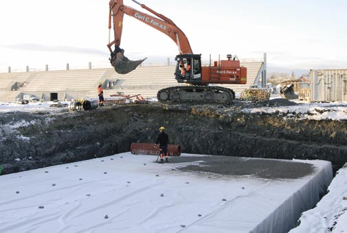 Ståndarrör 600 mm Efter att hela anläggningen har försetts med geotextil kan vidare uppbyggnad av inspektionsmöjligheten ske.