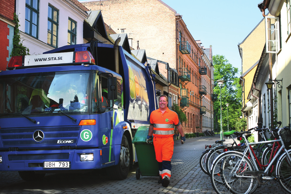 TIDTABELL HUSHÅLLS- HÄMTNING FÖR PERMANENTBOENDE OCH FRITIDSBOENDE PERMANENTBOENDE Ordinarie hämtning, udda veckor 1, 3, 5, 7, 9, 11, 13, 15, 17, 19, 21, 23, 25, 26, 27, 28, 29, 30, 31, 32, 33, 35,