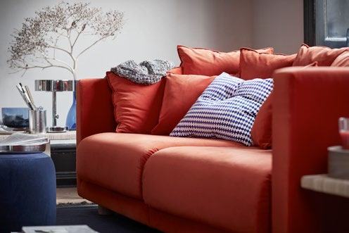 PH141723 PH141724 STOCKHOLM 2017. 3-sits soffa 14 995:- Sammet. SANDBACKA orange. 103.