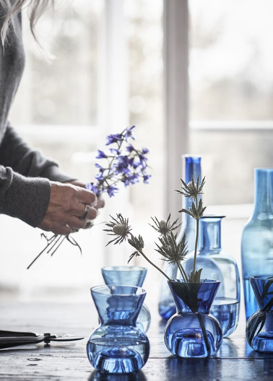 PH141794 HANDGJORT FÖR MÅNGA På IKEA tycker vi om handgjorda föremål som framställts med noggrann hantverkskänsla in i minsta detalj.