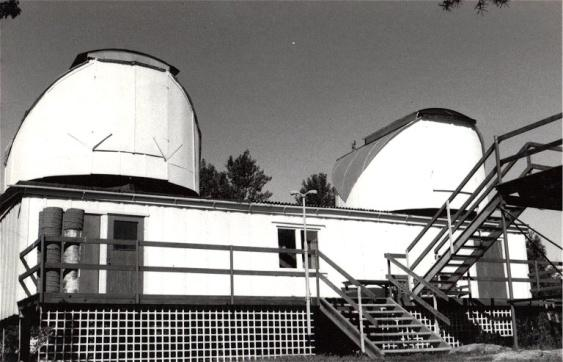21 Den omständigheten att vi bildade en förening som kom att innebära att en helt ny dimension lades till mitt astronomiintresse, nämligen en oväntad, lärorik och kolossalt rolig typ av kontakt med