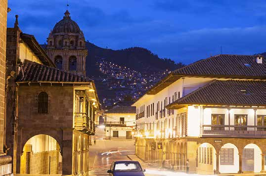 Dag 28 5 dec forts. Heldag till Aguas Calientes och Machu Picchu Machu Picchu byggd på en brant bergstopp upptäcktes aldrig av de spanska kolonisatörerna och övergavs snart även av Inka-folket.