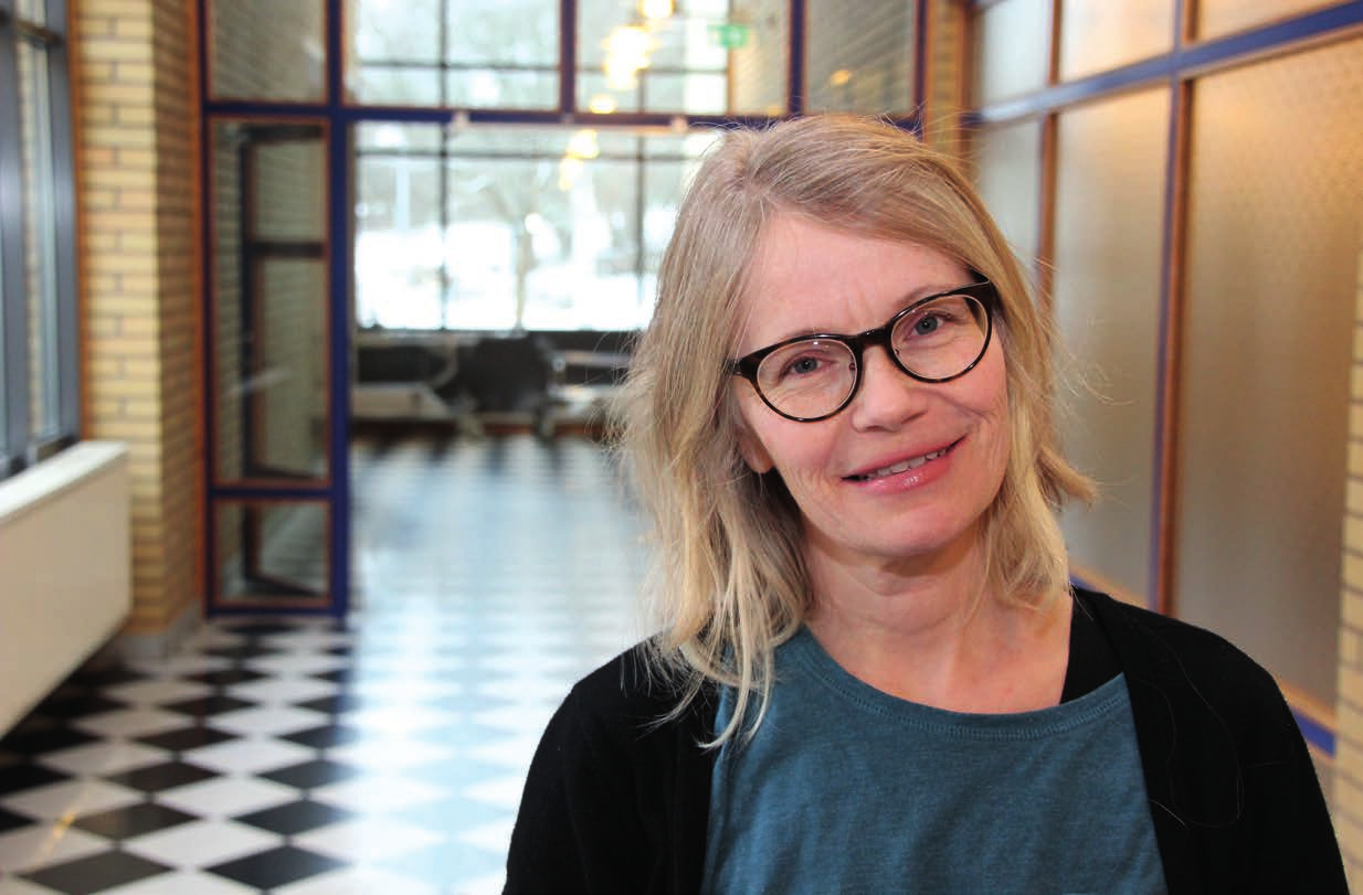 Med kärlekens ögon ANNIKA WICKMAN Vem är Annika Wickman? Jag är född i Göteborg och uppvuxen i Mölnlycke med mamma och pappa.