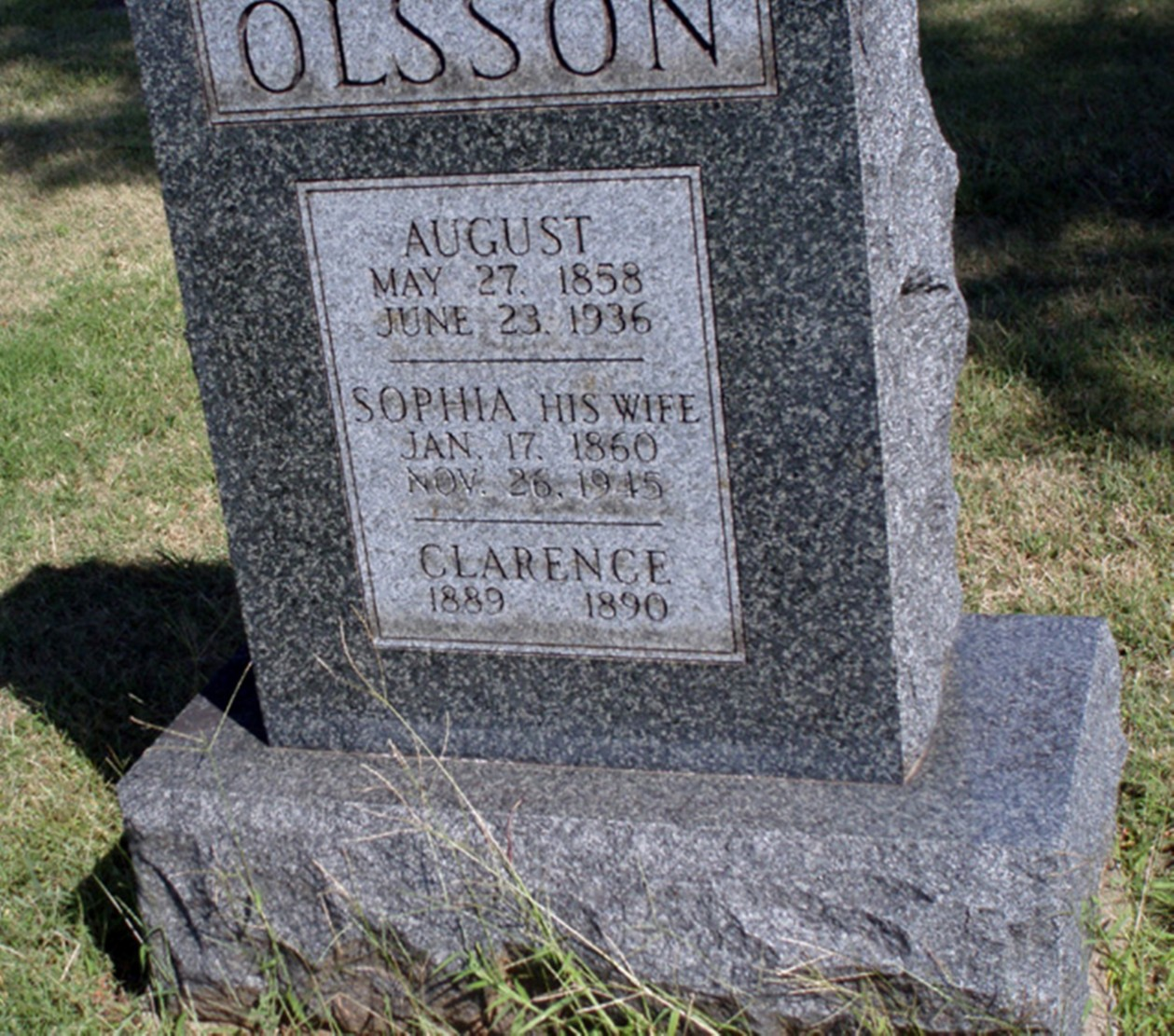 Ingrid Sofia Olson (313). Born 1860-01-17 in Dalbygård 1/8, Transjö, Hjortsberga m Kvenneberga (G) (Erik Nilsagård). Died 1945-11-26 in Salina, Kansas, USA (Gybson Hill cemetary, Salina, Kansas ).
