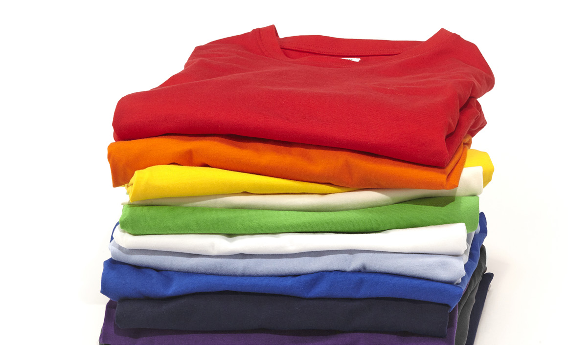 t-shirt v-neck man 100 105 off 767 royal 255 yellow 290 orange 885 purple T-SHIRT V-NECK MAN 141022 red