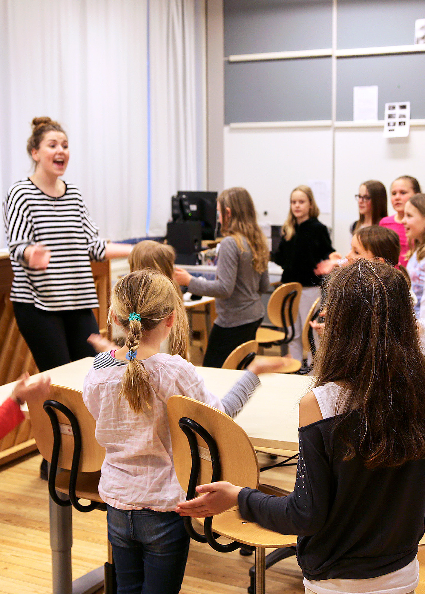 Musiken Varför vill vi så gärna sjunga julsånger?