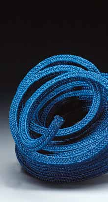28 S p e c m a s e a l s h a n d b o k B o x p a c k n i n g a r Bluepack polyimidfiber Bluepack är en diagonalflätad universalpackning, som tillverkats av en syntetisk polyimidfiber.