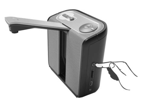 Kom igång Förberedelse När ClearReader+ skall användas för fösta gången måste batteriet laddas. Det laddas genom att ansluta nätaggregatet till kontakten på baksidan.