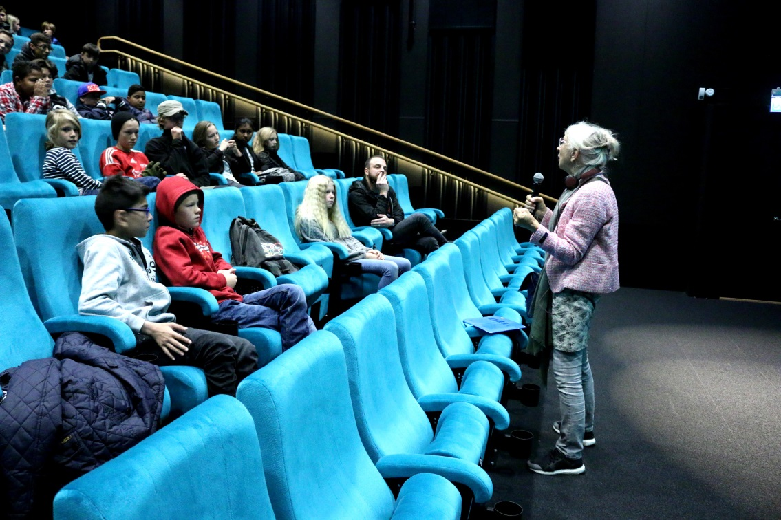 Biograf Panora, Malmö Hur förberedde sig läraren? Eleverna på Björngårdsskolan i Stockholm var testpublik redan innan filmen hade premiär.