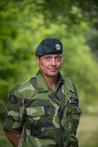 11 Militärpolisbataljon Militärpolisen i ropet (Foto Petter Persson) När värnplikten blev vilande 2010 och Försvarsmakten fick anställda soldater valde Militärpolisen att snabbt anpassa sig till den