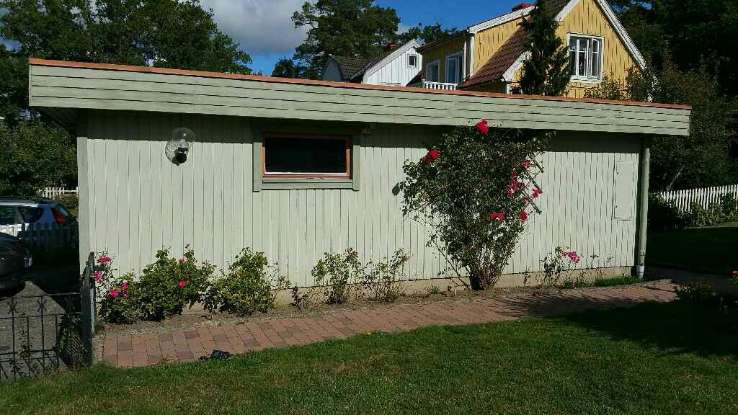 Källarplan / Förråd SE källarplan allmänt. Källarplan / Klädkammare förråd SE källarplan allmänt. Källarplan / Tvättstuga dusch/bastu SE källarplan allmänt.