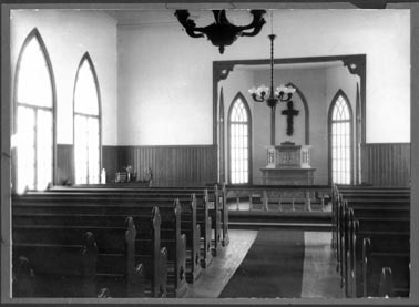 20 Kyrksalen efter ombyggnaden 1924. Bakom fotografiet ovan finns följande handskrivna text: Första fotografiet av Metodistkyrkan i Borgå omkring år 1923-24, efter renoveringen.