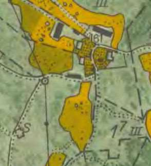 backstugor, ursprungligen utan egen mark, som också finns kvar är Nybygget. På 1910-talet friköptes tomten runt om. Stugan är ett bra exempel på levnadsförhållandena före modern tid.