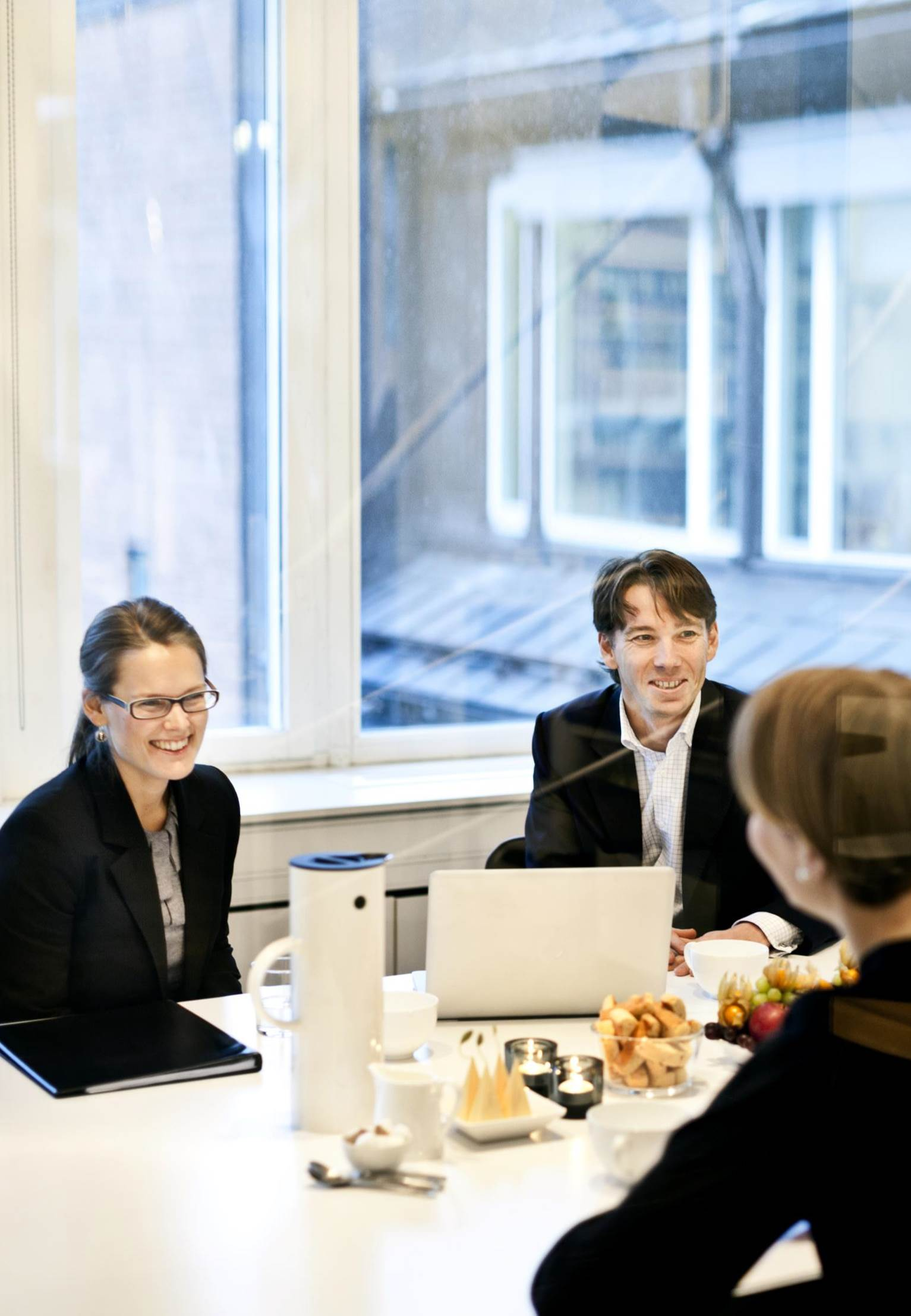 Bokslutskommuniké 2016 STOCKHOLM 1 FEBRUARI 2017 Under ett år präglat av osäkerhet har vi stöttat våra kunder. I det fjärde kvartalet blev stämningsläget mer positivt och kunderna mer aktiva.