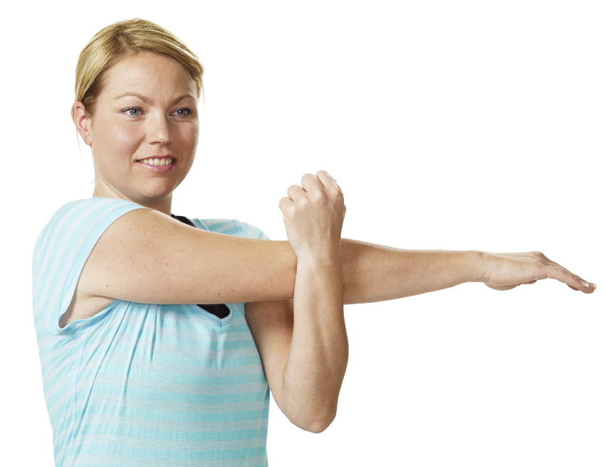 13. Stretching BICEPS Ta hjälp av exempelvis en dörrkarm eller dylikt. Pressa försiktigt bröstet framåt så du känner att det sträcker vid överarmens framsida och i armvecket.