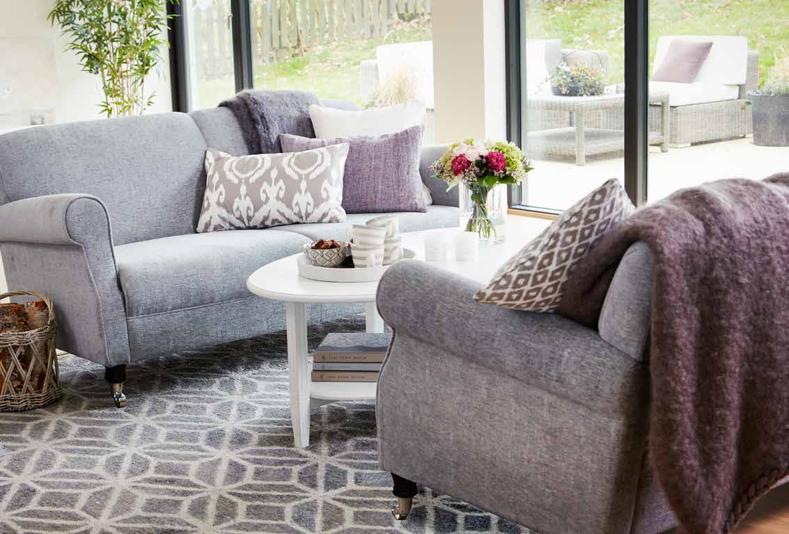 Soffa Burlington i tyg Riveau från