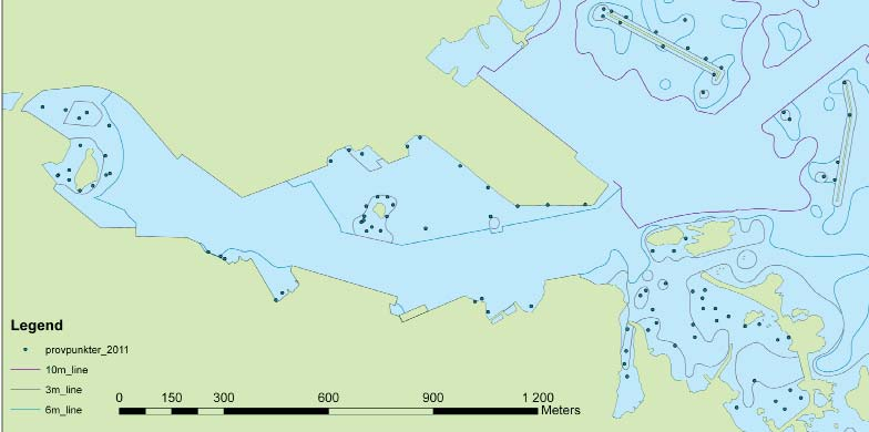 Figur 1. De provpunkter som besökts i och omkring Oskarshamns hamn 2011. I kartbilden visas även djupkurvor för 3, 6 och 10m.