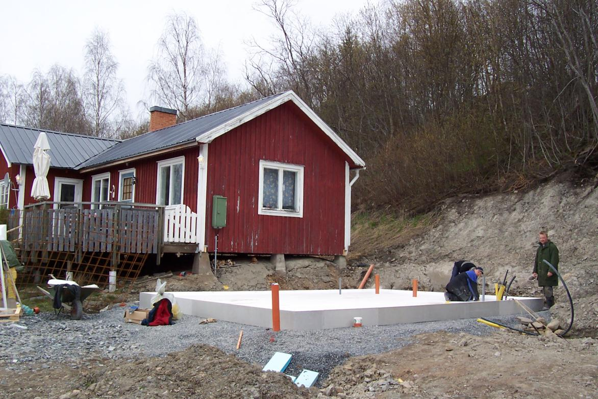 Mer som hänt under vinter och vår. Joje von Boisman har renoverat en gammal Volvo Duett under vinterhalvåret. Inköptes i Ragunda i slutet av september 2008 och var i princip färdig i april 2009.