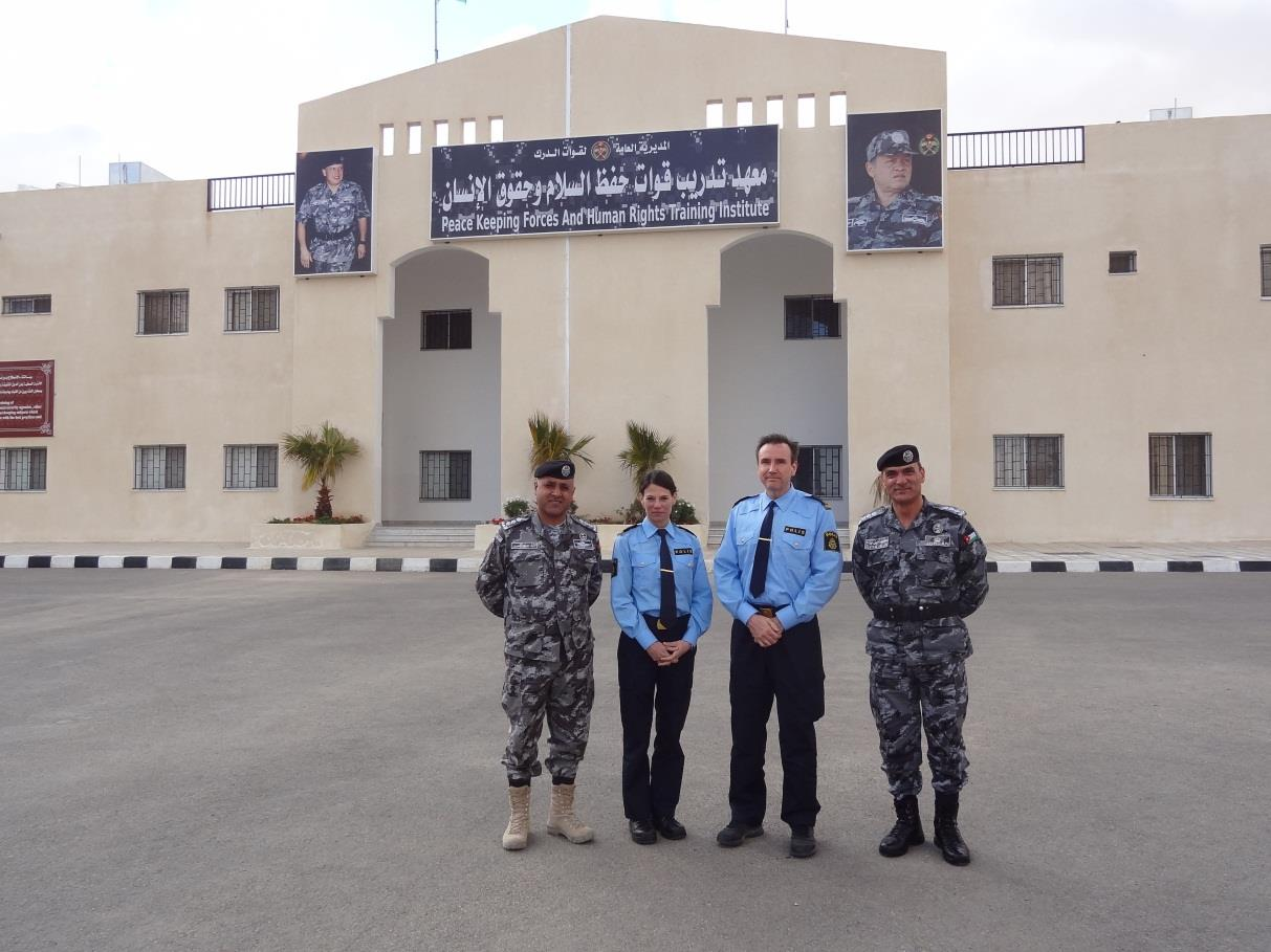 Sidas riktlinjer för stöd inom EU-Twinning Reviderad 2015 Foto: Sida 2014 Rikspolisstyrelsens Twinning-samarbete med det franska och jordanska gendarmeriet fokuserar på fortbildning inom mänskliga