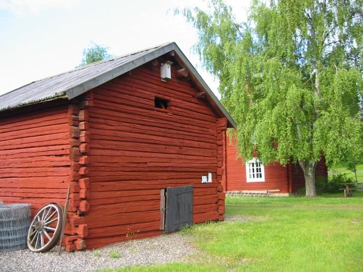 21 Torkria som flyttats från Finntorpet Aspmoren till Norrbärke Hembygdsgård. Foto: Christina Norbäck N 2009 En omsvängning i myndigheternas syn på skogen, ca 1640, medförde att invandringen avtog.