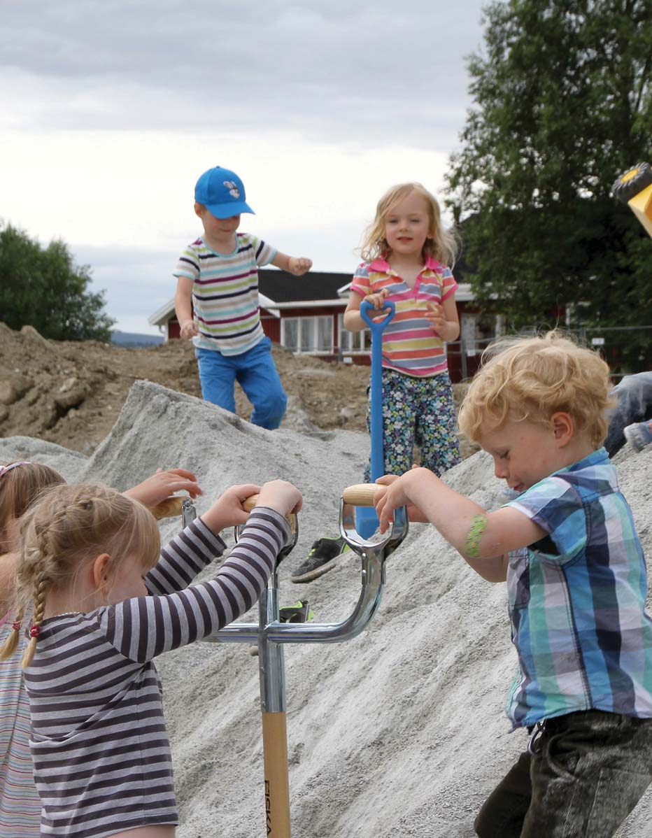 NÄMNDEN FÖR BILDNING, FRITID OCH KULTUR Perspektiv medarbetare Mål och målvärde Mäts via och när Sjukfrånvaron får ej överstiga 5,75 % Statistik ur lönesystemet Samtliga