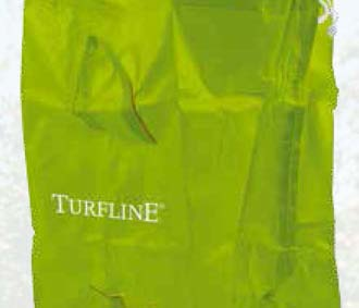 Turfline tillbehör 17 Turfline Trädgårdssäck Trädgårdssäcken är framställd av kraftig och behandlad plast, för att trädgårdsavfallet inte skall sippra ut.
