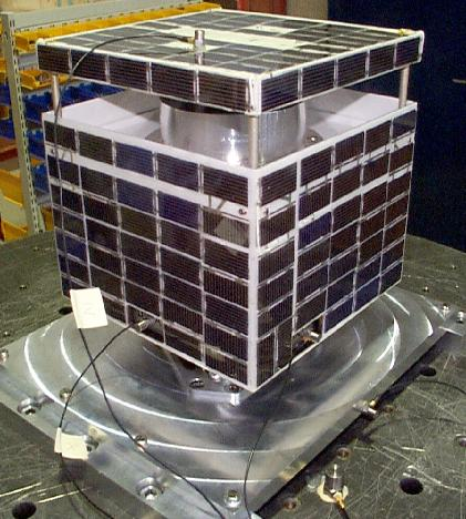 Svenska satelliter Munin 21 november 2000 6 kg apogeum 1800 km perigeum 698 km inklination 95
