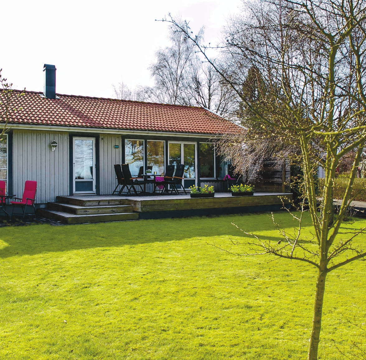 Välkommen till Vita Sand Vita Sand 320 PRIS: ADRESS: 2 195 000 kr Vita Sand 320, 388 94 Vassmolösa. Belägen i Kalmar kommun, Arby-Hagby församling. Skattesats: 34,87 STORLEK: Boarea 72 m2.