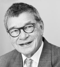 Styrelse och revisorer Styrelse och revisorer PETER LÖNNQUIST Lidingö, född 1943. Advokat. Styrelseordförande. Ledamot av FastPartners styrelse sedan 1995.