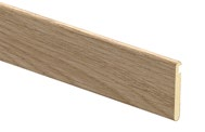 Sättsteg i laminat - till stängda trappor De 8 mm tjocka sättstegen har en kärna av PEFC-certifierad mdf.