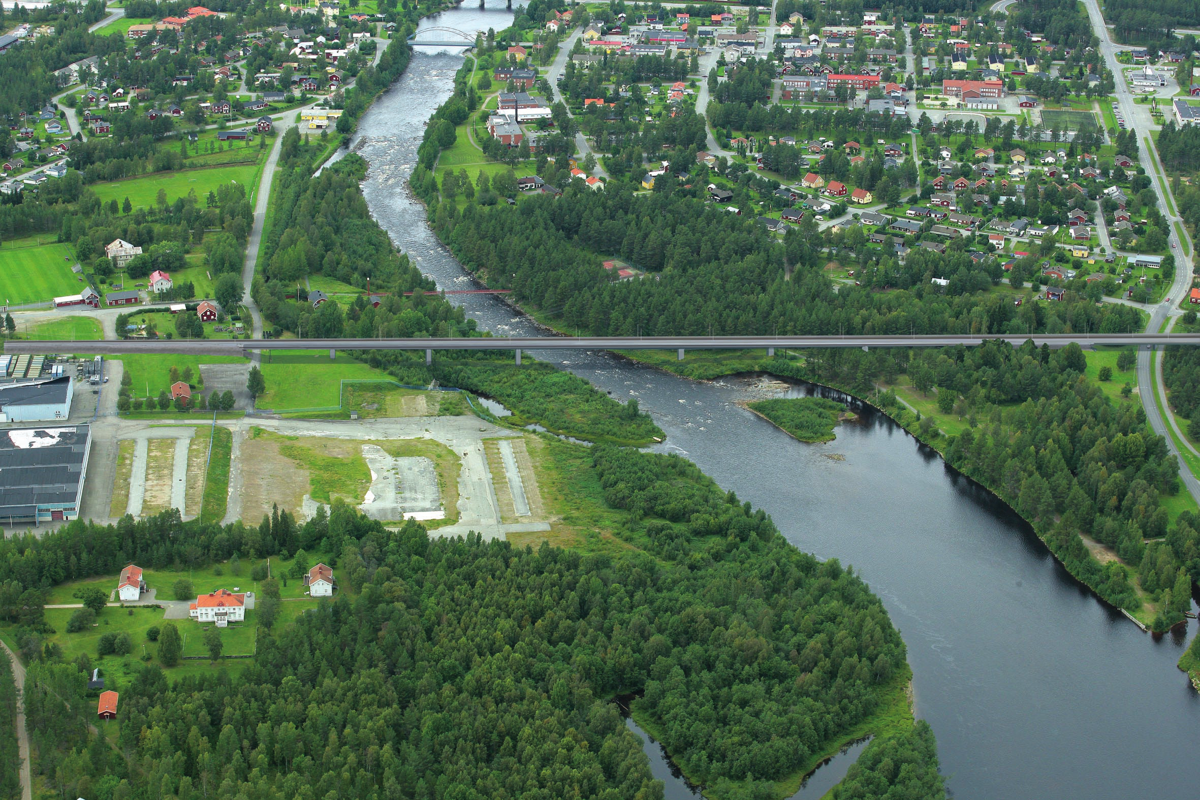 Banverket Järnvägsutredning 130 delen Ostvik - länsgränsen AC/BD Ekonomi Det finns många tänkbara utformningsvarianter som kan påverka anläggningskostnaderna.