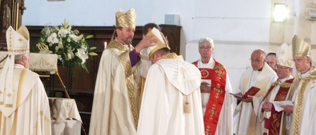 Notiser från Baltikum I lördags (läs 6 aug) vigdes Hanss Martins Jensons till biskop i Liepaja stift i Lettlands evangelisk-lutherska kyrka.